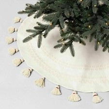 Falda Árbol de Navidad Hearth and Hand Magnolia Bordada Borla Blanco Crema 52"