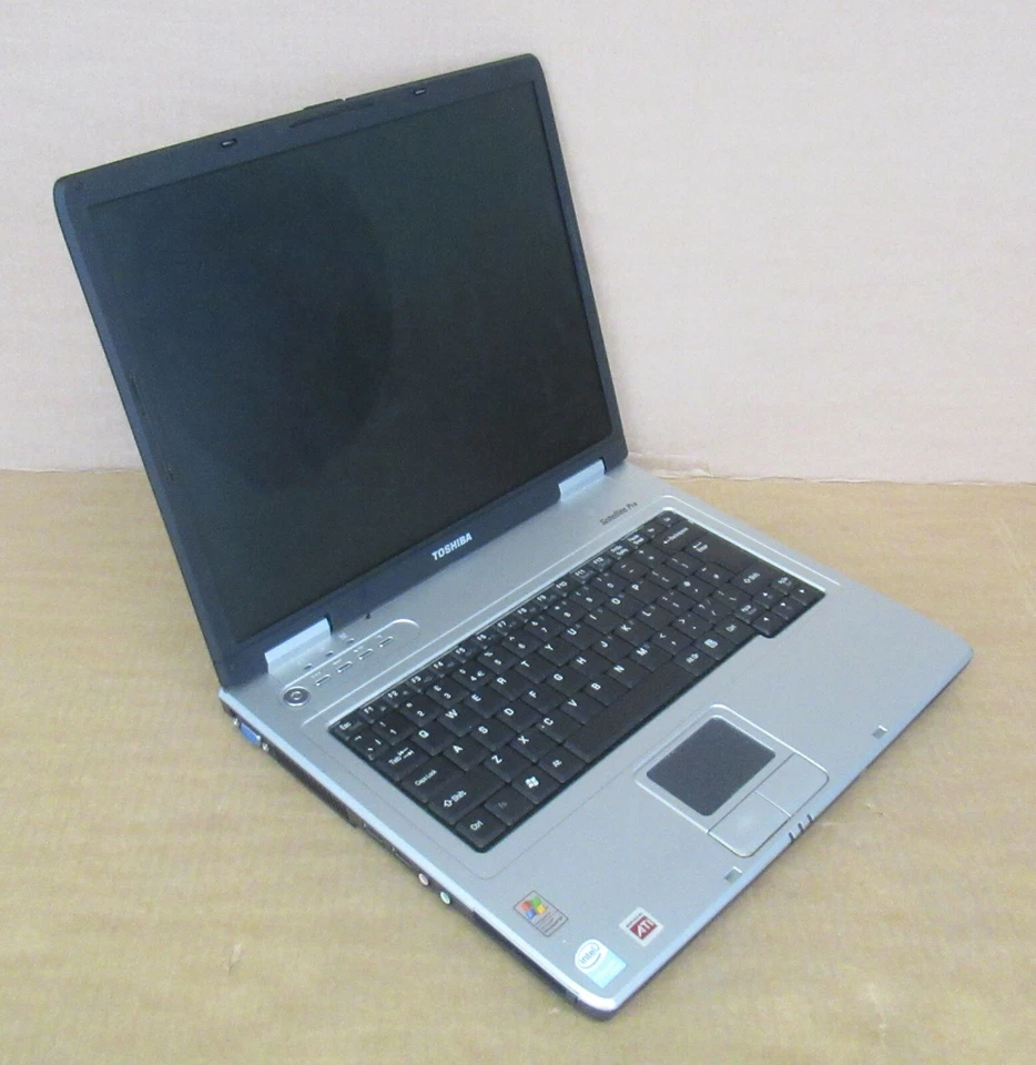 Toshiba Satellite Pro L20 15" Celeron M370 1.5Ghz 512MB 40GB XP Pro COA Laptop - Image 4 of 4