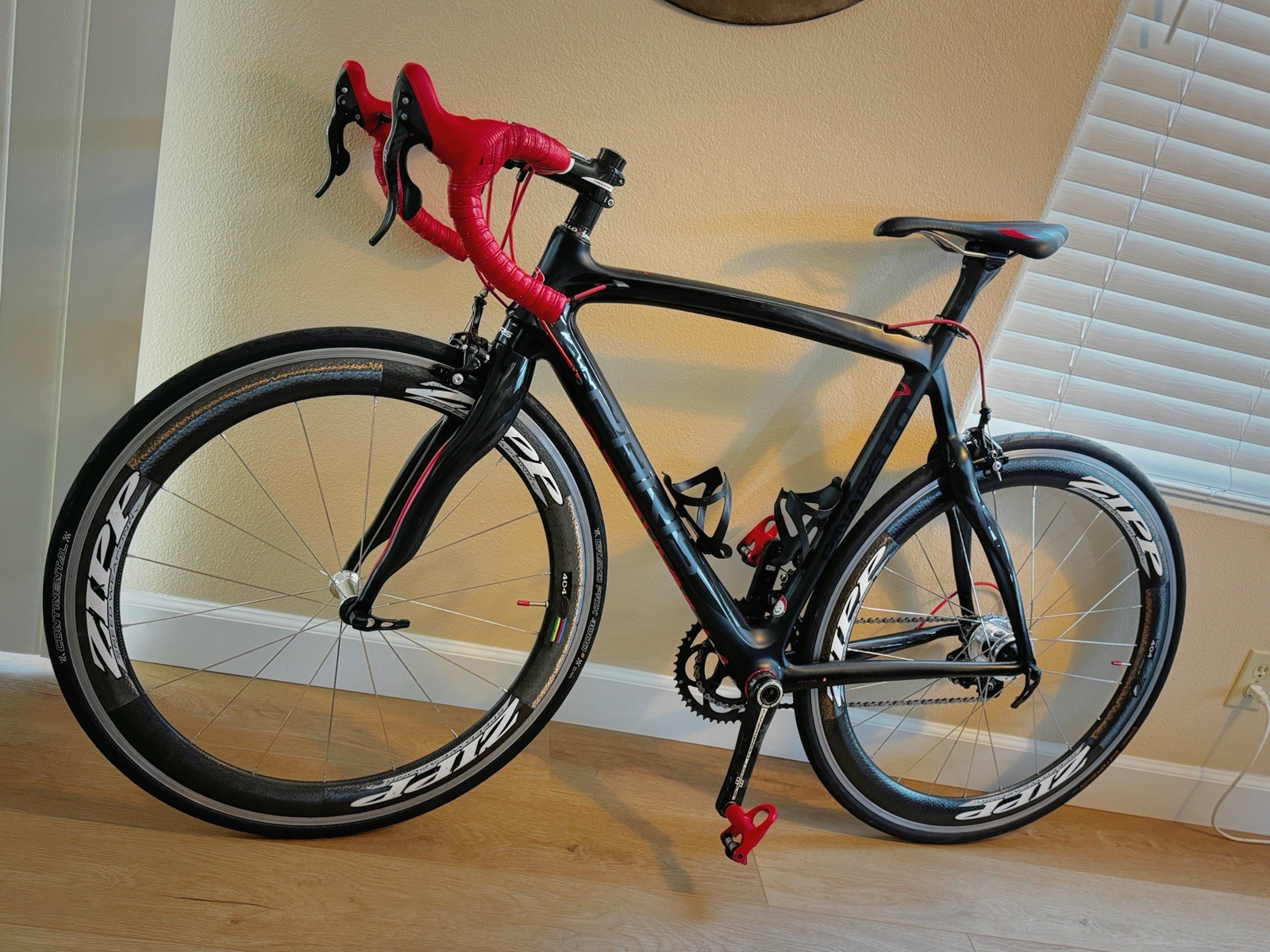 Pinarello Paris
