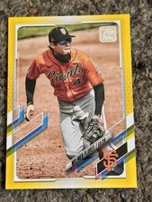 2021 Topps - Wilmer Flores #191 Yellow - San Francisco Giants - Baseball Card