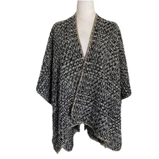 Summer & Rose Erica Sweater Wrap Shawl Black & White Woven One Size
