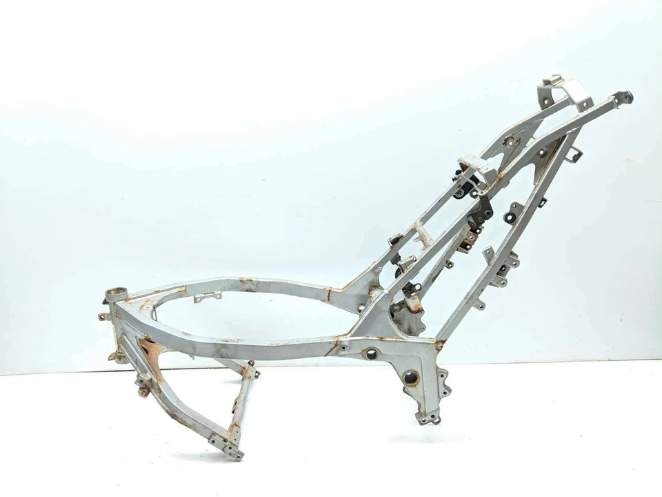 85 Kawasaki Ninja ZX600 Main Frame STRAIGHT CLN - Image 2 of 4