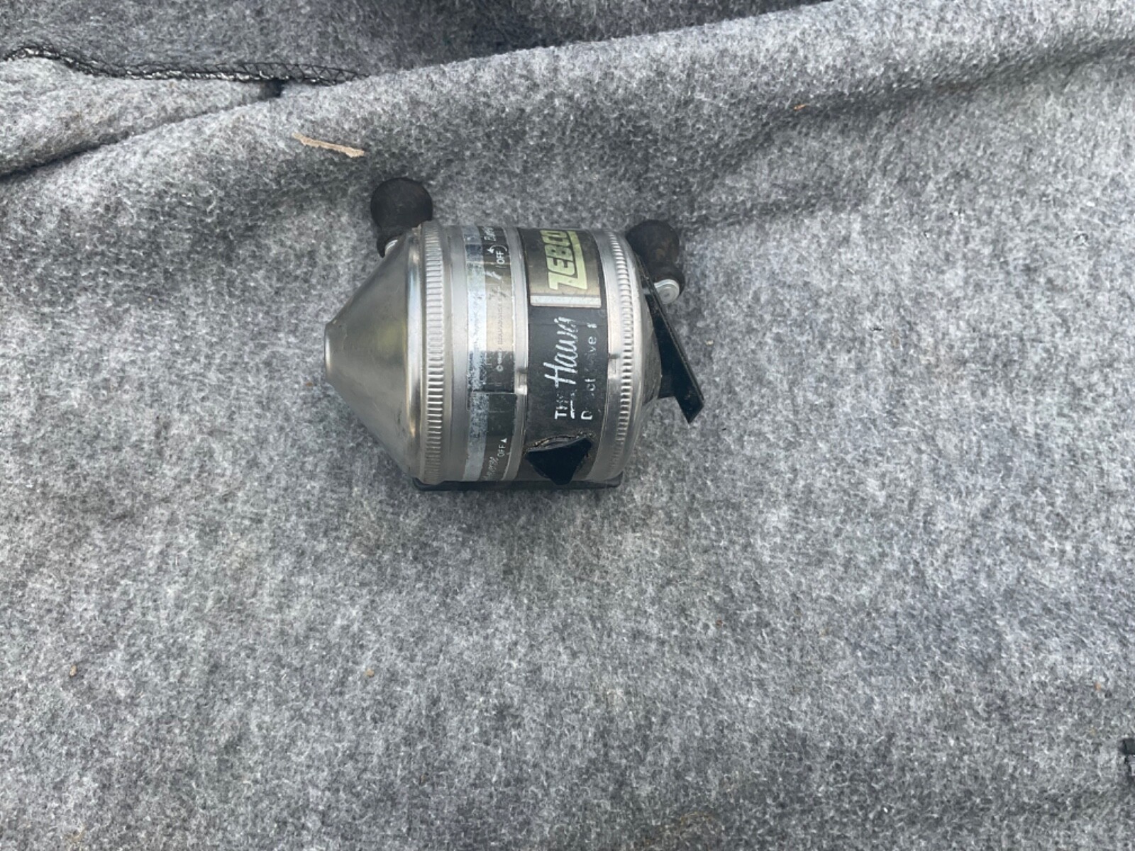 Pair of Vintage Zebco 733 The Hawg Direct Drive Spincasting Reels Made