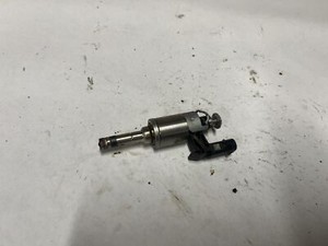 AUDI A3 Limousine 8VS, 8VM 2017 Benzin Einspritzdüse