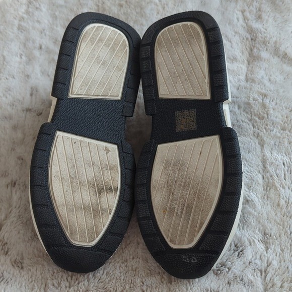 DKNY Marcel Wedge Flat Sneakers Black White Red Stretchy Fashion