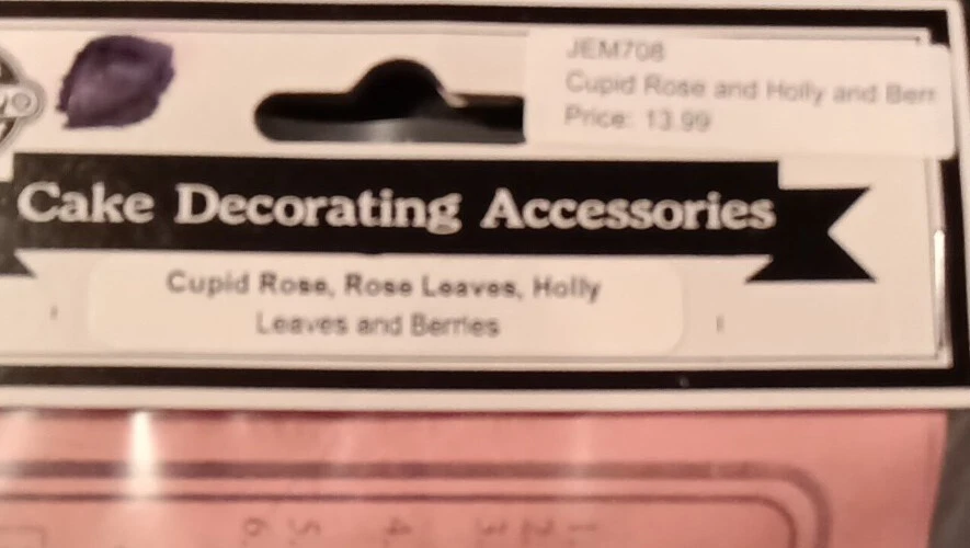 Cake Decorating Accessories - CUPID ROSE, ROSE LEAVES, HOLLY LEAVES AND BERRIES - Image 2 of 3