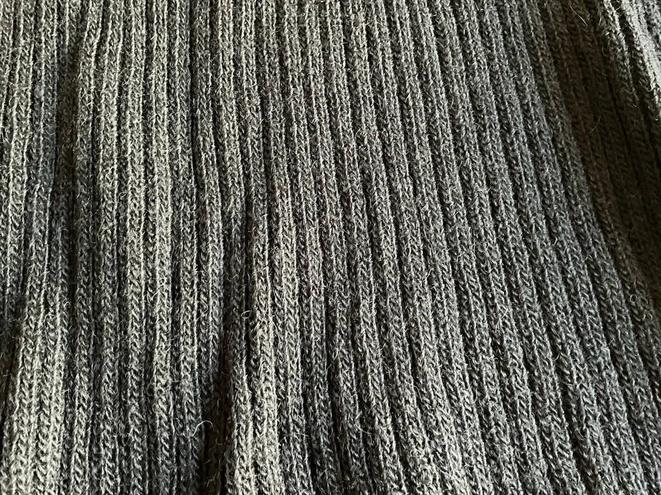 YOHJI YAMAMOTO (Y’S) ALPACE WOOL CREW NECK SWEATER (JP.2/US.6) - Image 4 of 4