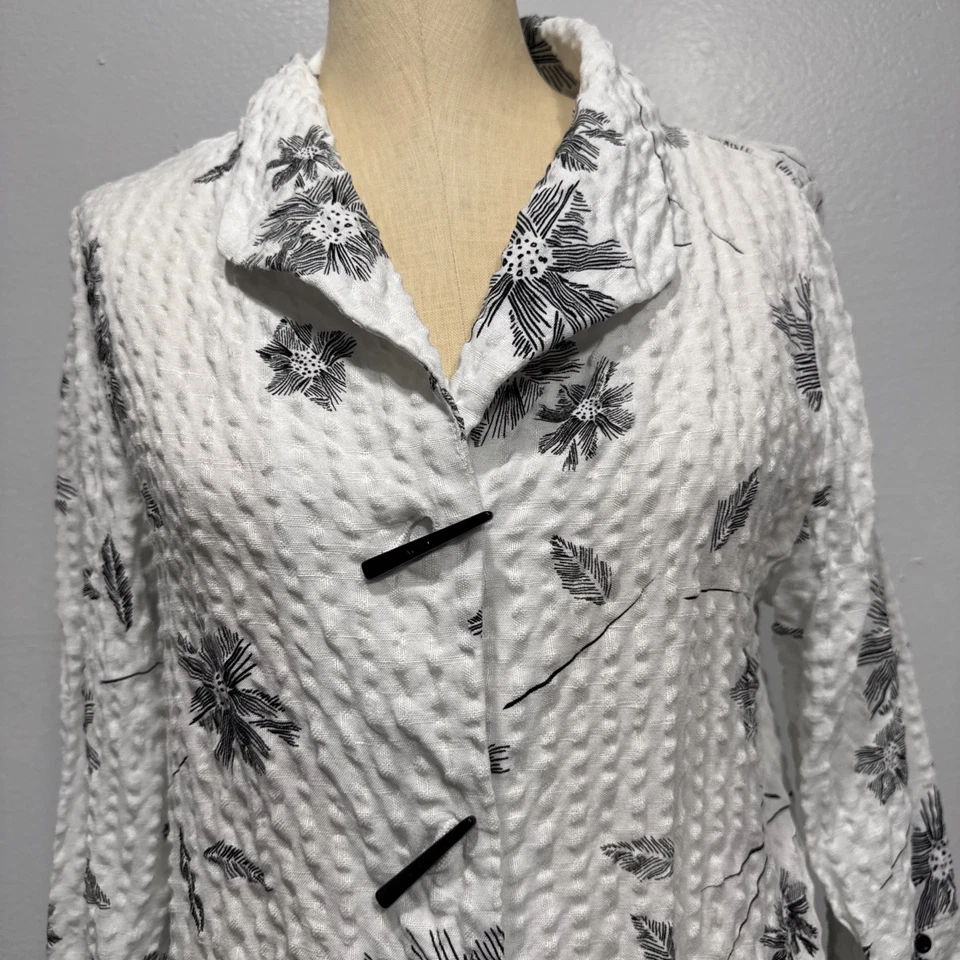 Blusa Top Mujer Nomadic Traders Mezcla de Lino Botón Frontal M Floral Texturizada Foto 2 de 4