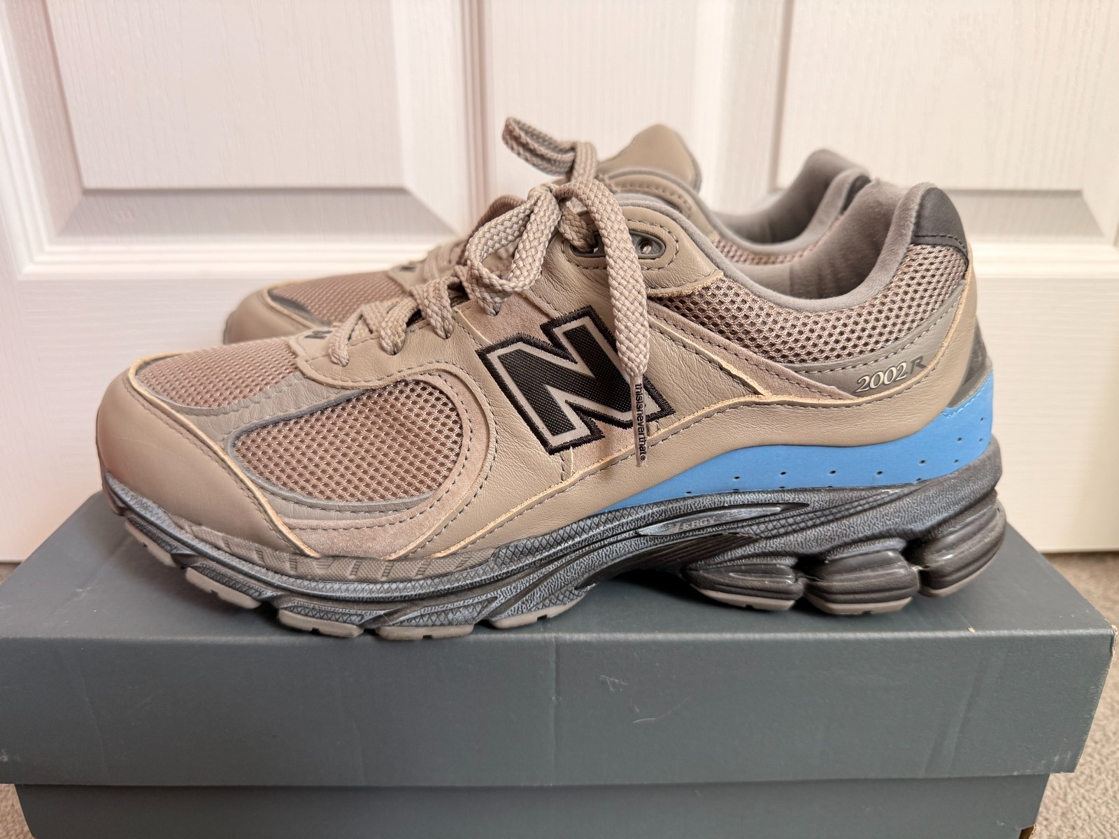 New Balance 2002R thisisneverthat Light Brown Size UK 9.5