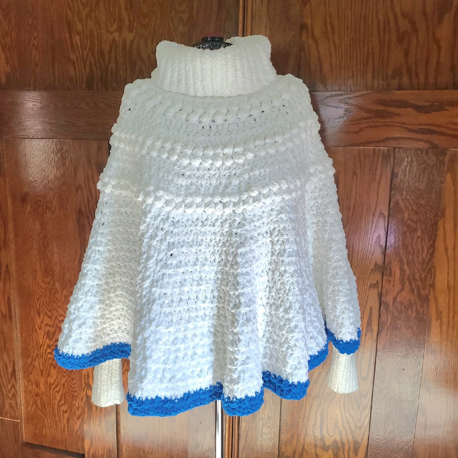 Homemade Super Thick Crochet White Blue Trim Soft Cozy Womens Poncho With Sleeve
