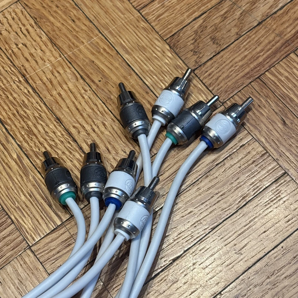 T-Spec V10RCA-174 V10 Quad-Shield Four Channel RCA Cable White - Open Box - Image 4 of 4