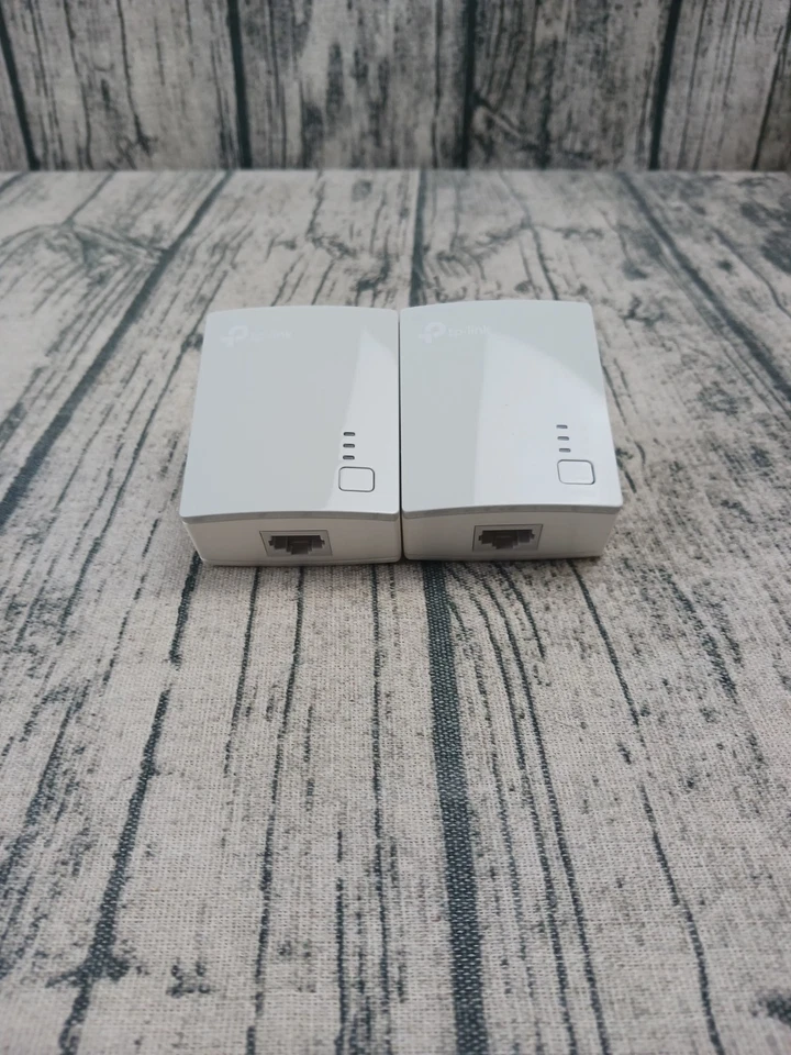 TP-Link AV600 Powerline Adapter / Starter Kit - White (TL-PA4010) 2-Pack - Image 2 of 4