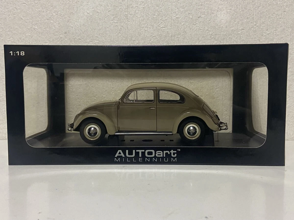 美品 送料込 AUTOart Beetle 1200 1955年　1/18 SUPER RARE* 1/18 AUTOart Volkswagen VW BEETLE 1200 LIMOUSINE 1955