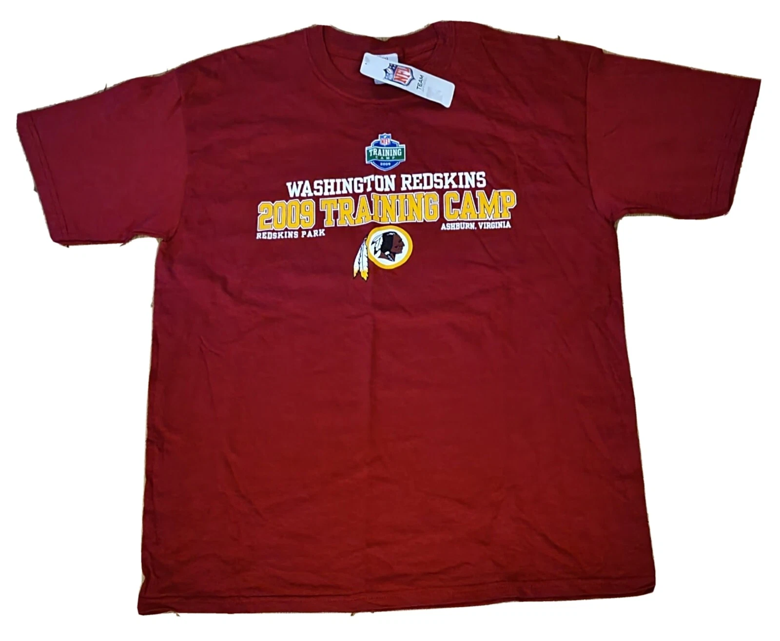 WASHINGTON REDSKINS 2009 TRAINING CAMP Ashburn VA NFL T-Shirt men's size-Large
