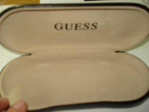 Black guess hard case Sunglasses Eye Glasses flip brown velvet interior - Picture 2 of 2