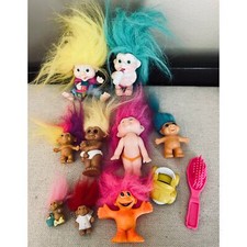 Lote de Muñecas Troll Antiguas y Accesorios - Incluye todo lo que se muestra en la foto