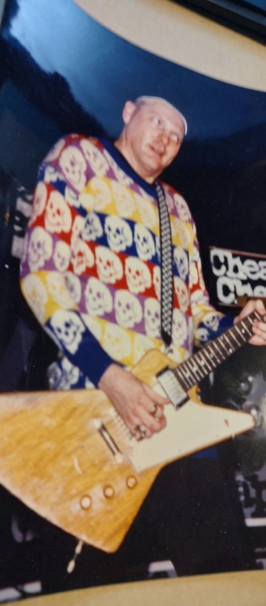 Cheap Trick Rick Nielsen Color Skull Sweater 8x10 Kodak Paper