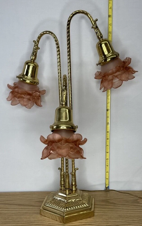 Lámpara de mesa de latón 3 tallos cuello de ganso rosa vidrio rosas estilo nuevo romance 24 pulgadas Foto 4 de 4