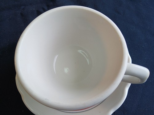 VINTAGE SYRACUSE CHINA RESTAURANT WARE COFFEE CUP +SAUCER SCALLOPED BANDED 1965 - Picture 2 of 4