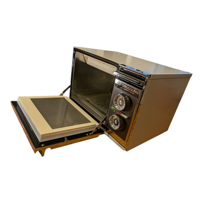Raytheon Amana Radarange Microwave Oven - Image 5
