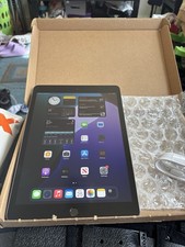 Apple iPad Tablet Wi-Fi Gray Touchscreen with Charger Built-In Cameras Bundle