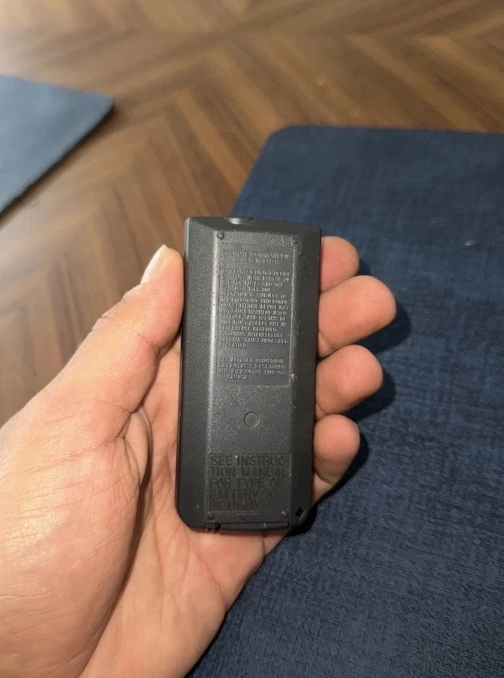 Sony RMT-831 Remote Control OEM - DCR-HC40 DCR-HC30 DCR-HC1000 DCR-HC36 TESTED - Image 2 of 2