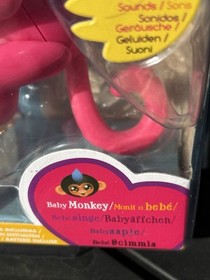 WowWee Fingerlings Bella Pink Interactive Baby Monkey Yellow Hair NEW IN BOX