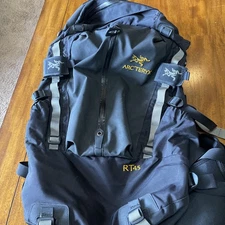 GOOD COND Pre-Owned Arc’teryx 45L RT45 Hiking Backpack Roll-Top