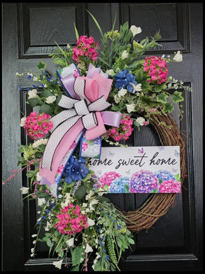 HYDRANGEA WREATH
