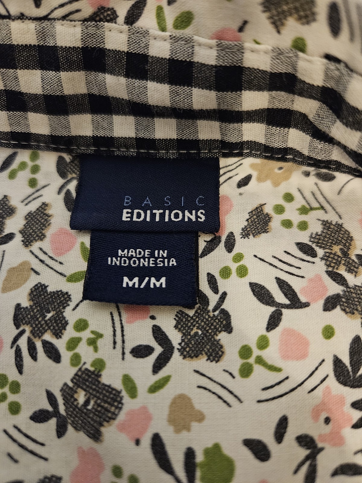 Women's Medium Basic Editions Button Down - image 4