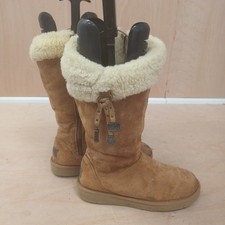 UGG Plumdale Charm Suede and Sheepskin Boots UK 4.5 (Chestnut Brown)