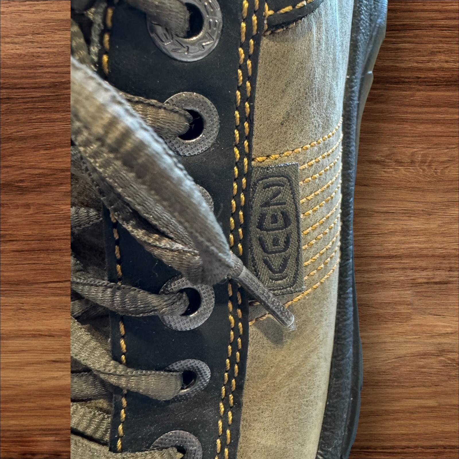 KEEN Scarpe da trekking da uomo appassionate indossate una volta!