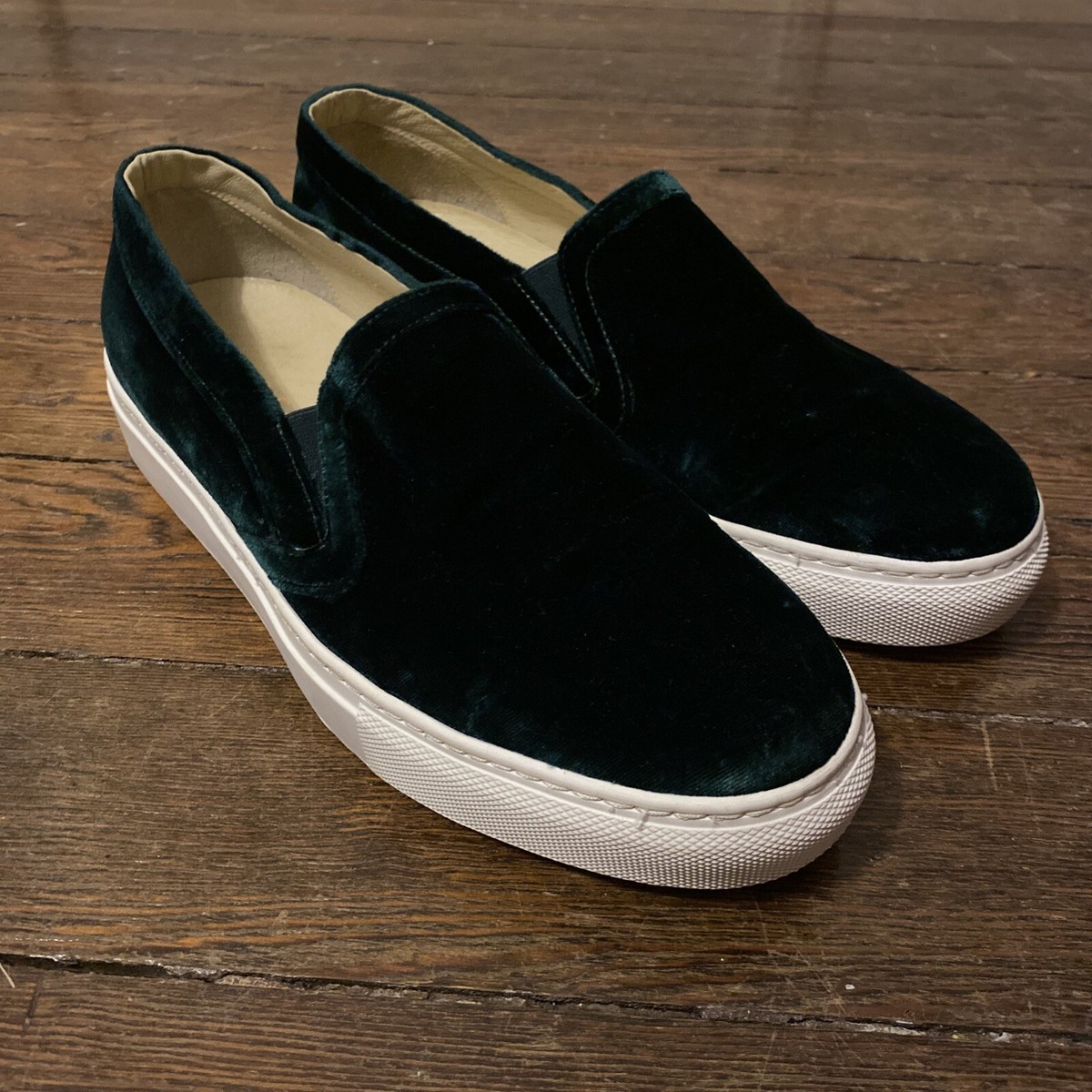 M Gemi Green Velvet Slip On Shoes Size 38.5 The Cerchio | eBay display picture 2