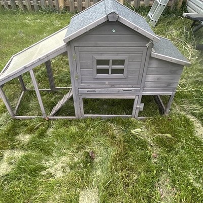 Gray Wood Rabbit Hutch with Ramp & Attached Wire Run, Medium Single Tier