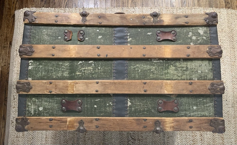 TRONCO VAPOR antiguo pequeño-mediano verde cubierto de lona listones de madera PATINA Foto 4 de 4