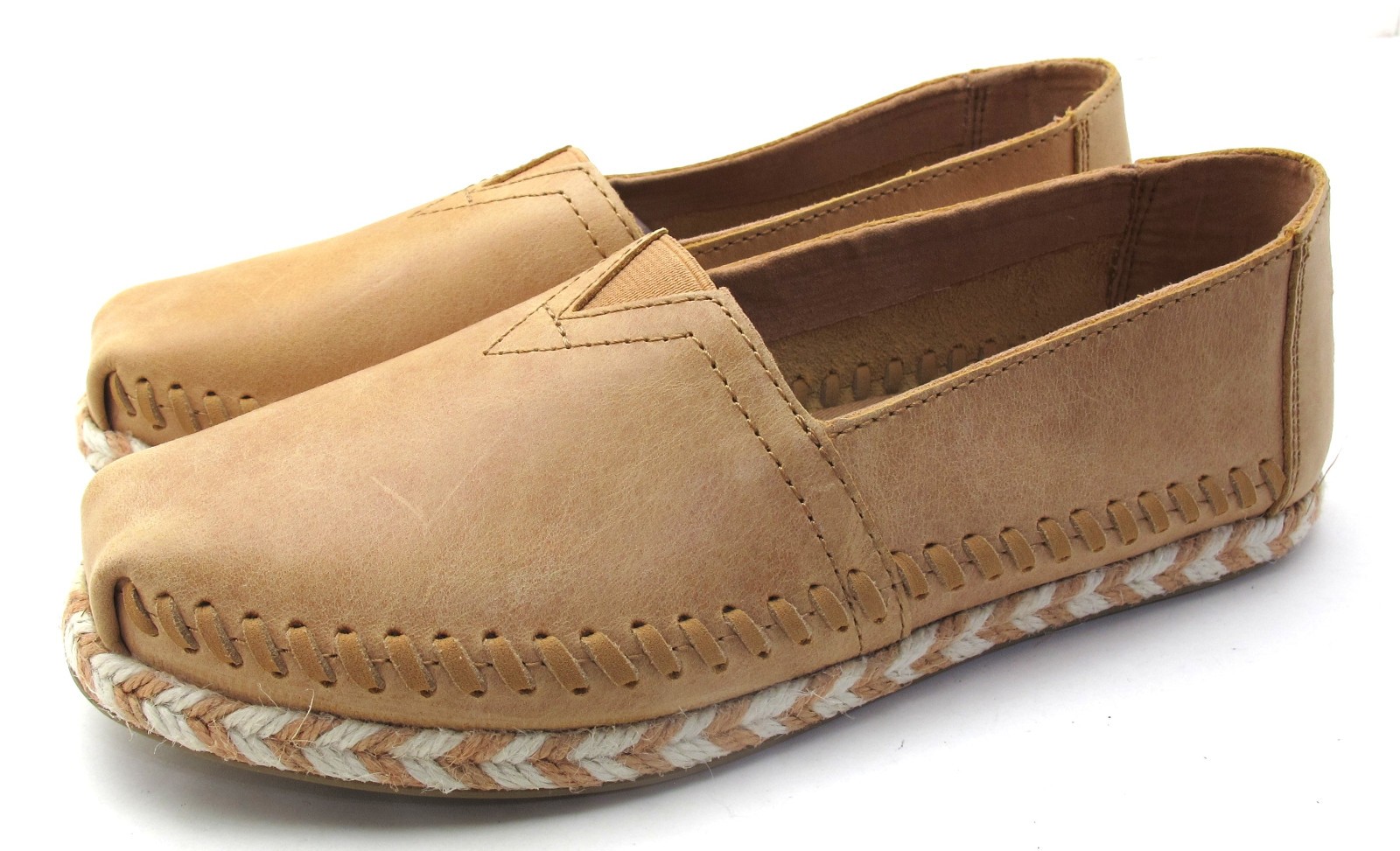 New in Box TOMS Womens Classic Comfort Slip on Honey Leather Rope Sole Size US 5