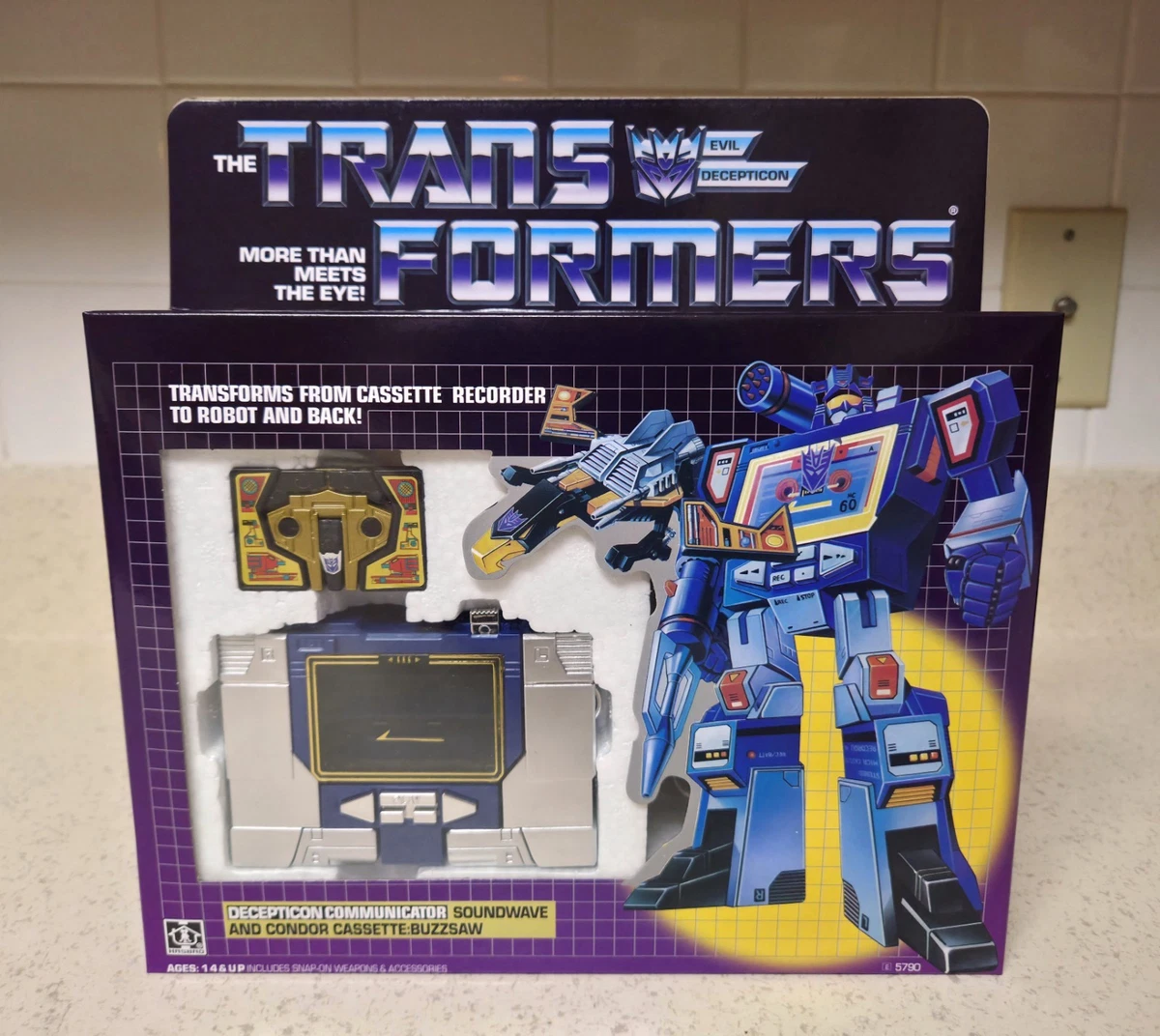 Transformer Authentic Titan Cm 30 Soundwave Evil Decepticon Spy F6761 E5883 F6761