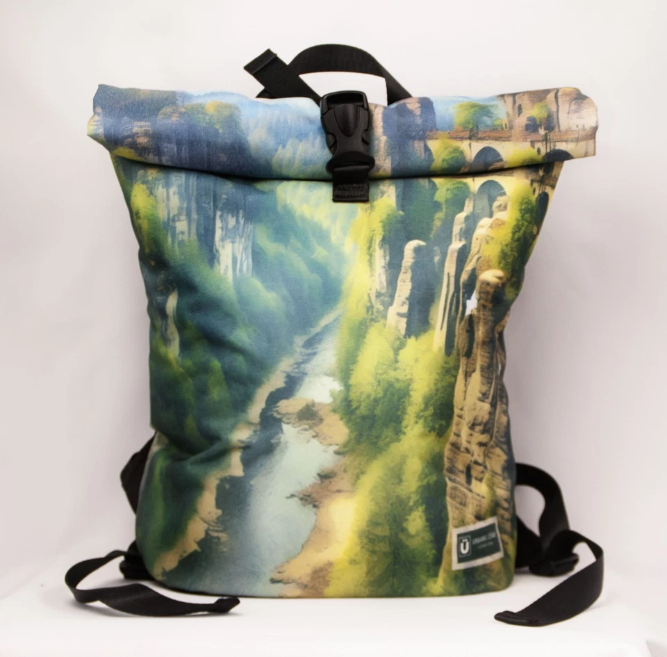 Rucksack RollTop "Bastei". Einzigartiges Design, Laptopfach – Perfektes Geschenk - Bild 2 von 4