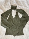GUESS Women’s M Green Rib-Knit Turtleneck Cutout Long Sleeve Pullover — photo 2