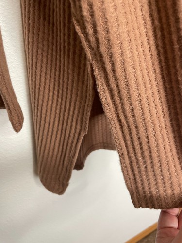 Zenana Thermal Waffle Knit Cowl Neck Hi-Low Tunic Oversized Sweater Cocoa Rayon - 第 16/21 張圖片