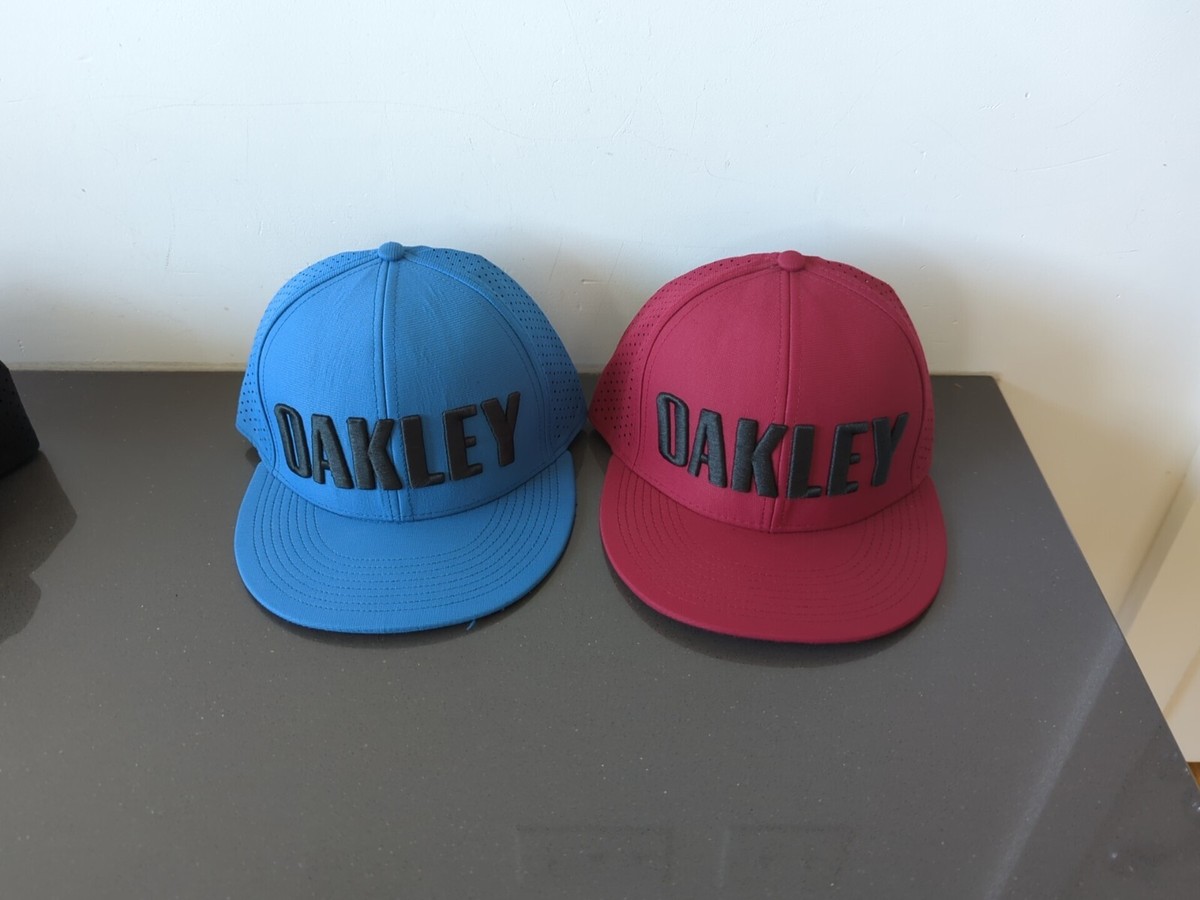 2 Oakley Maroon Black Text Blue California High Snap Hat Men
