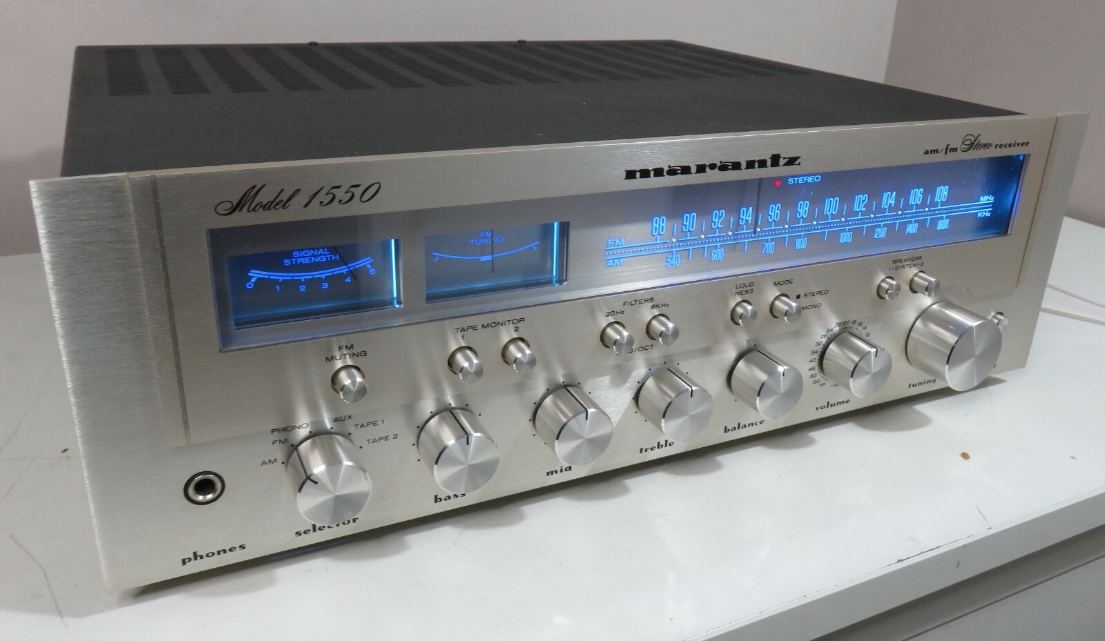 MARANTZ 1550 STEREO RECEIVER WORKS PERFECT SERVICED FULLY RECAPPED A+  CONDITION