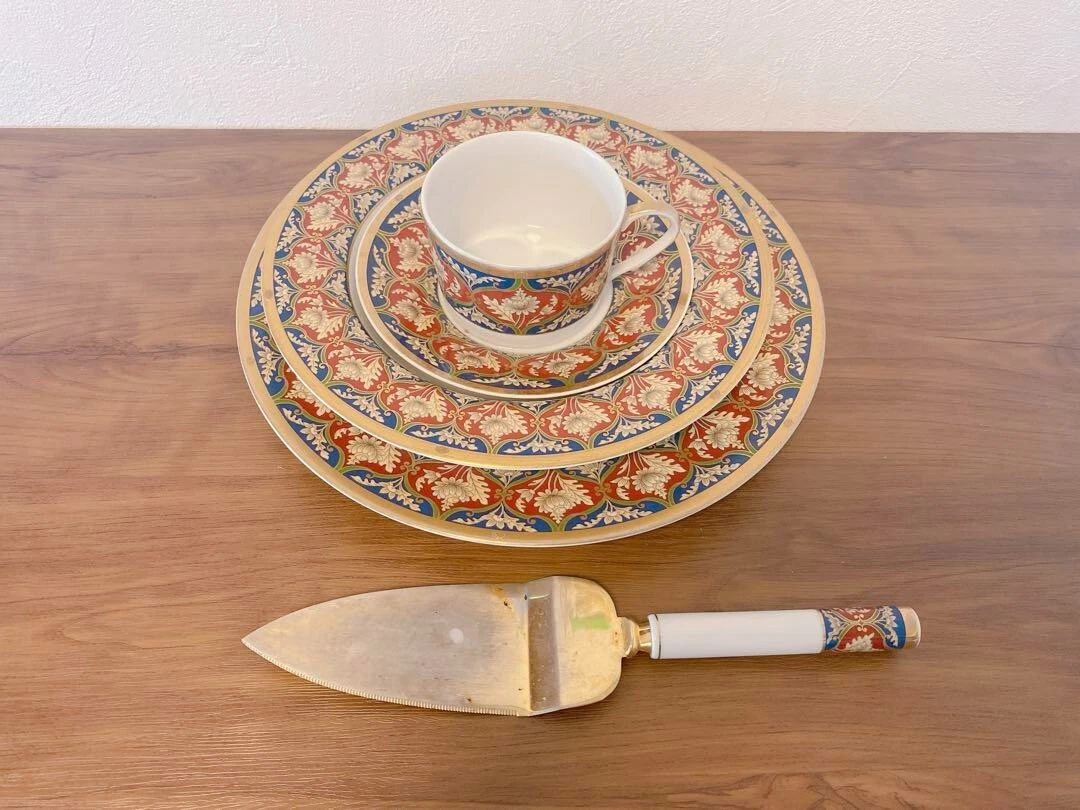 Ensemble quatuor Christian Dior Tabriz tasse soucoupe dîner assiette viande service à gâteaux occasion