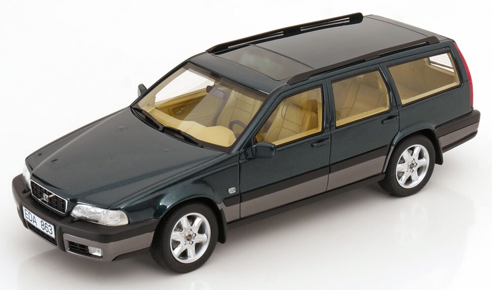 Cult Models VOLVO V70 XC CROSS COUNTRY STATION WAGON 1996