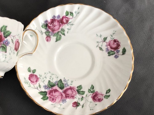 Adderley Bone CHINA TEA CUP & SAUCER Pink Roses EUC granny core - Picture 4 of 5