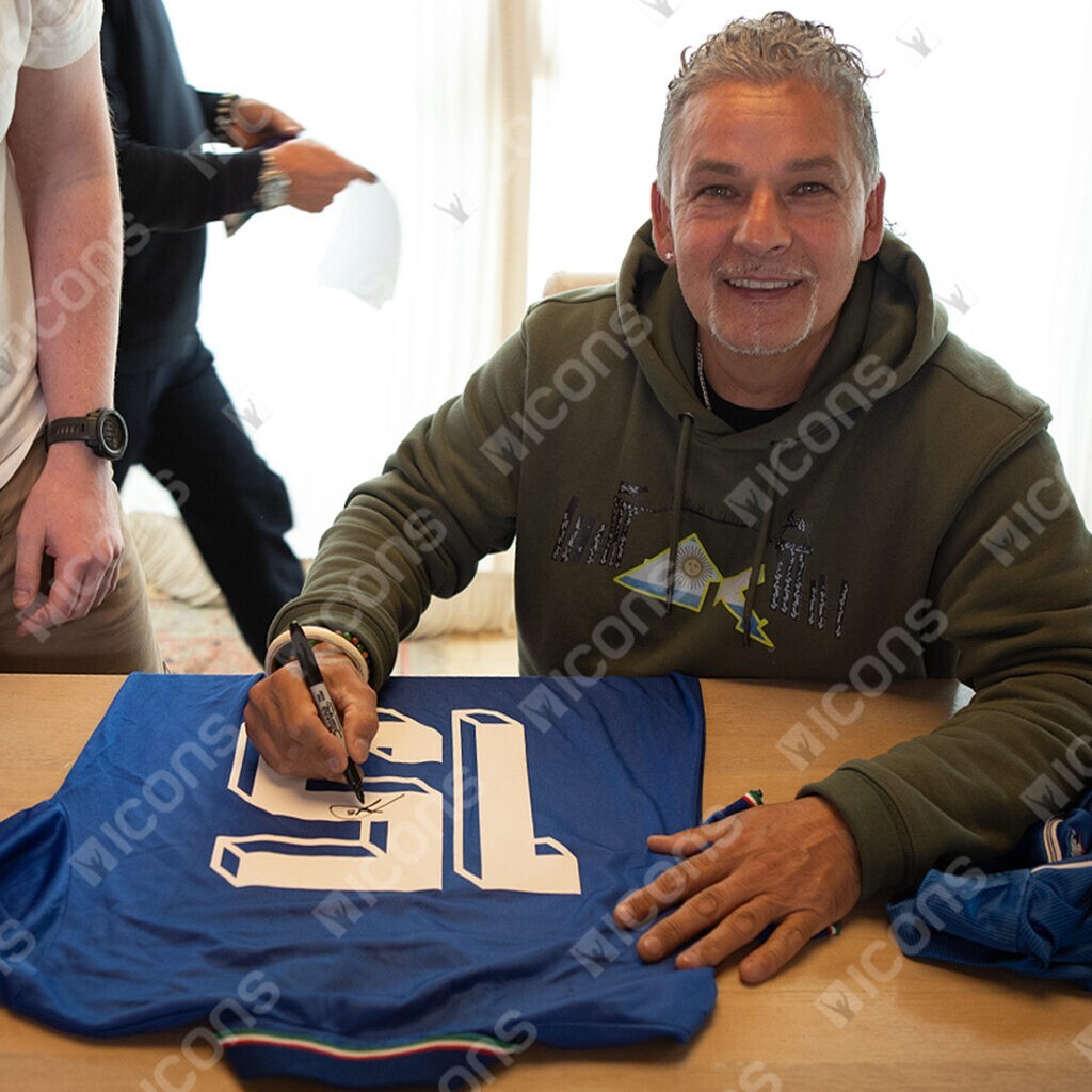 Roberto Baggio Signed 1990 Signed Back Italy #15 Home Jersey Roberto Baggio Signed 1990 Signed Back Italy #15 Home Jersey