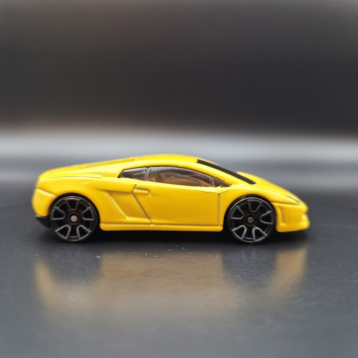 Hot Wheels 2019 Lamborghini Gallardo LP560-4 Yellow Multipack