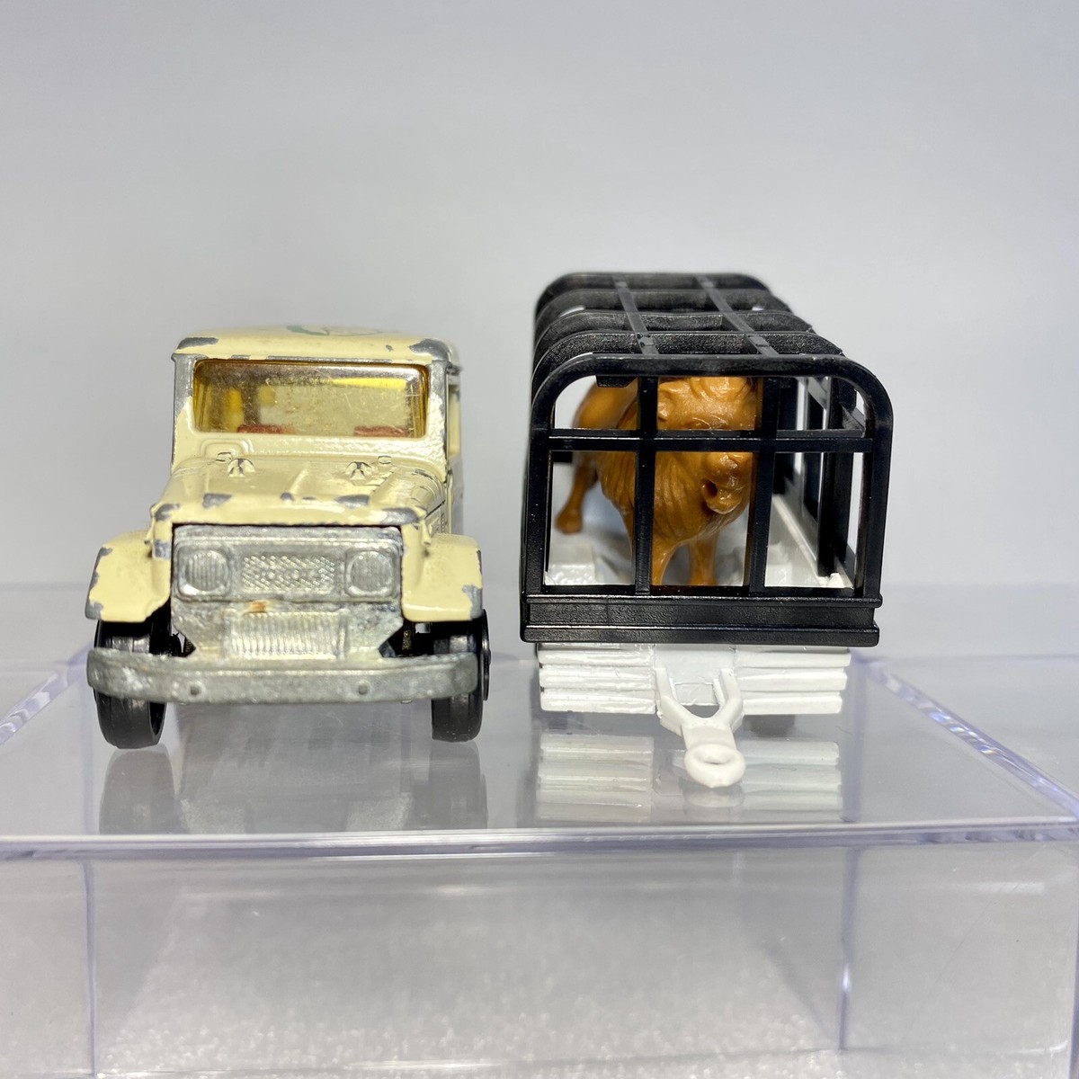 Majorette #277 Toyota Land Cruiser African Safari Raid