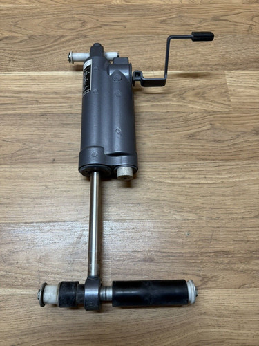 30 40 hp Yamaha Outboard POWER TRIM TILT ASSIST 2000-2012 67C