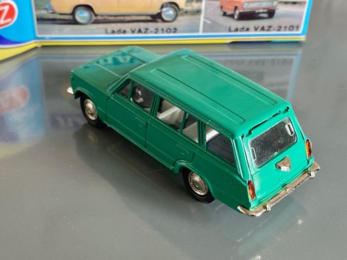 Novoexport LADA Kombi MIB Blau 1:43 NVA DDR PKW CCCP UDSSR PKW USSR Soviet - Bild 3 von 4